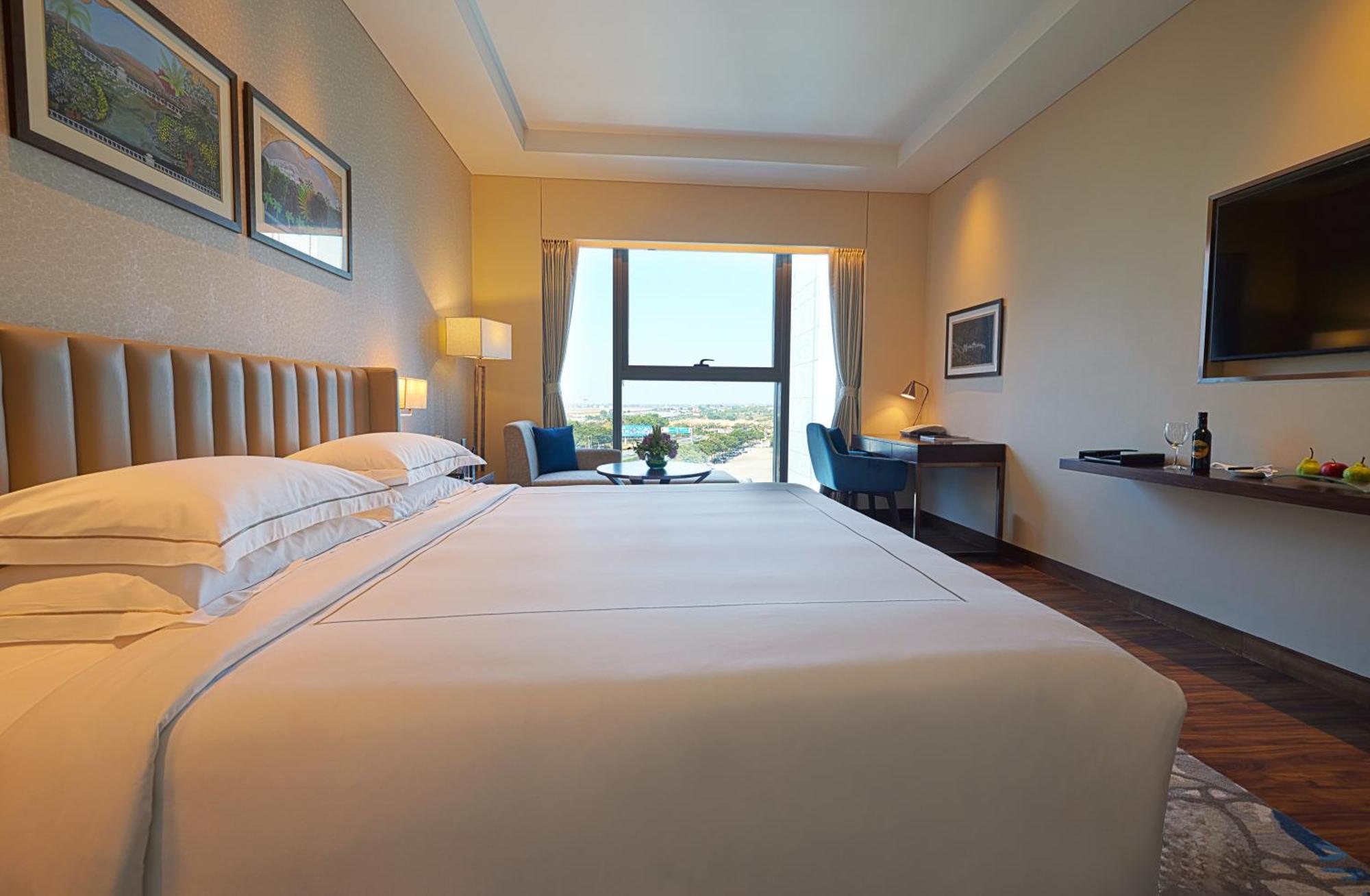 Taj Bangalore Devanahalli Εξωτερικό φωτογραφία Deluxe Room