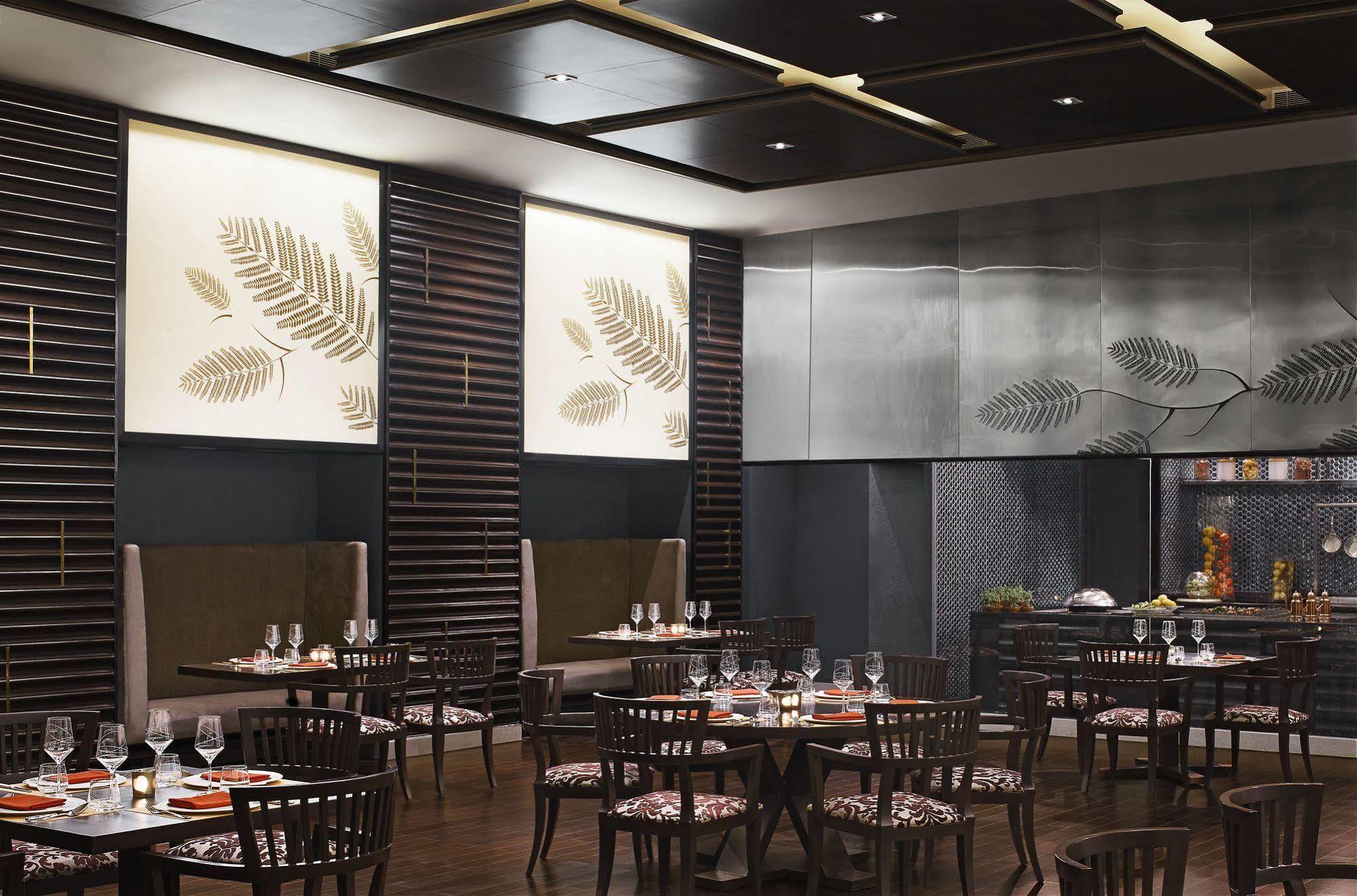 Taj Bangalore Devanahalli Εξωτερικό φωτογραφία Interior of a PF Chang's